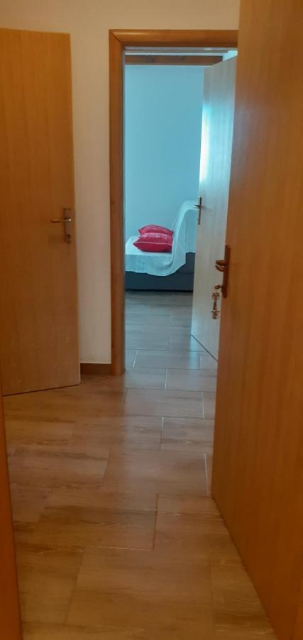Kelk Loznati Apartment Exterior foto