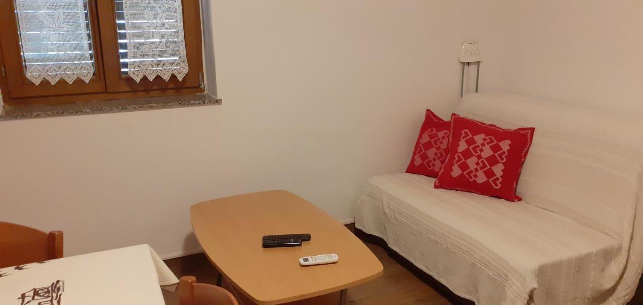 Kelk Loznati Apartment Exterior foto